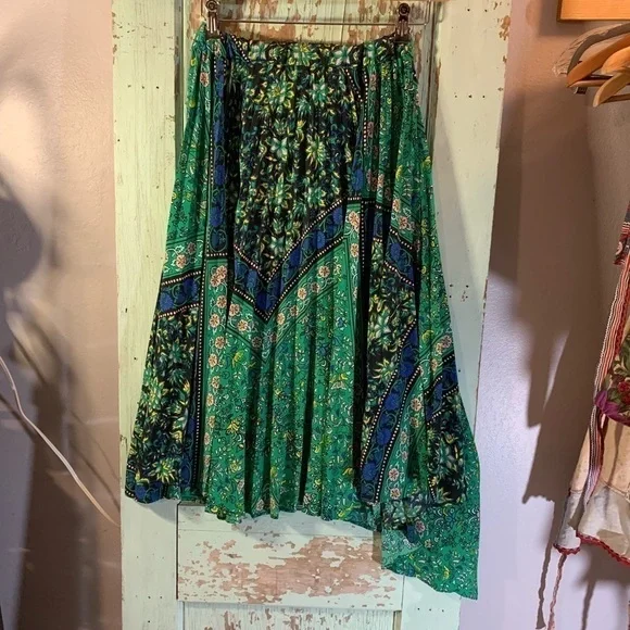 Women’s Topshop green paisley print skirt - Picture 2 of 6